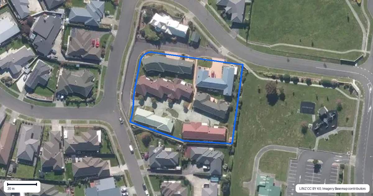 Property context map for 5 Royal Fern, Kelvin Grove, Palmerston North