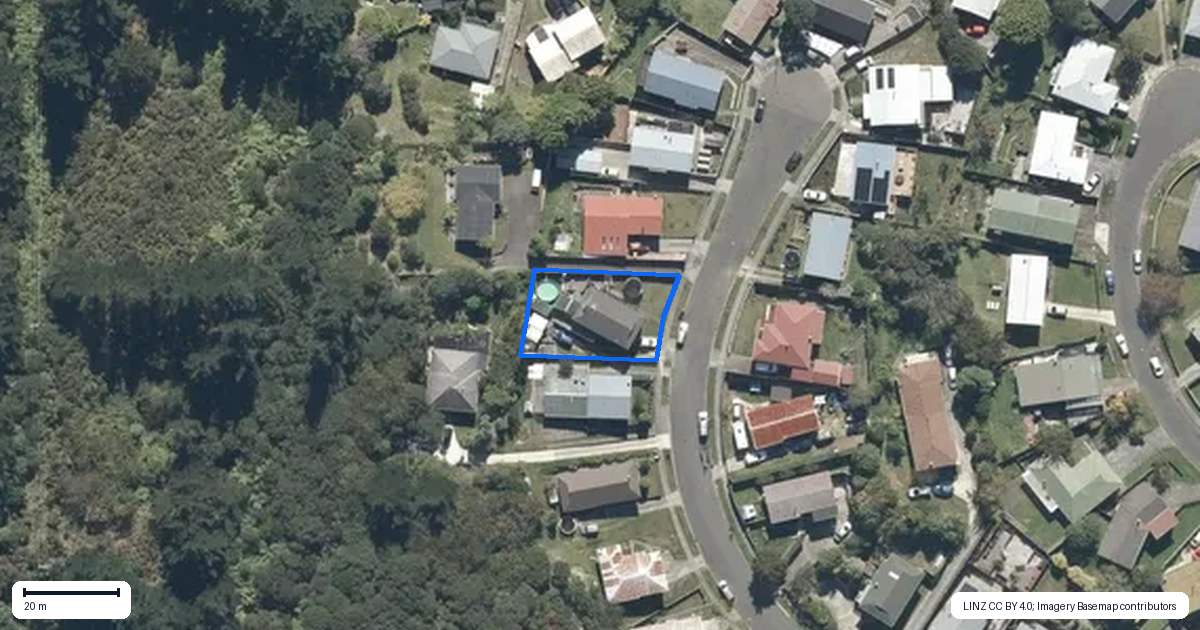 Property context map for 21 Newburn Grove, Wainuiomata, Lower Hutt