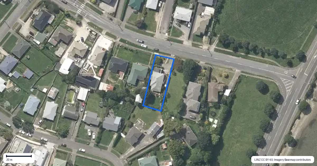 Property context map for 142 Te Pene Avenue, Titahi Bay, Porirua