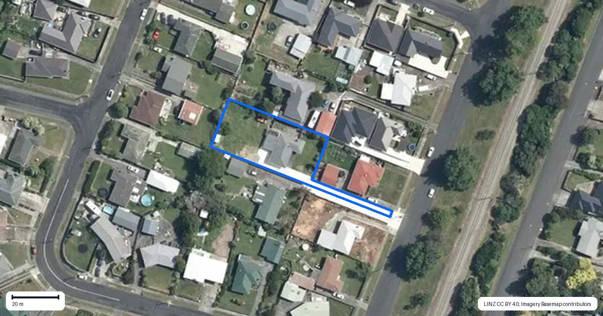 Property context map for 84 Lethbridge Street, Feilding