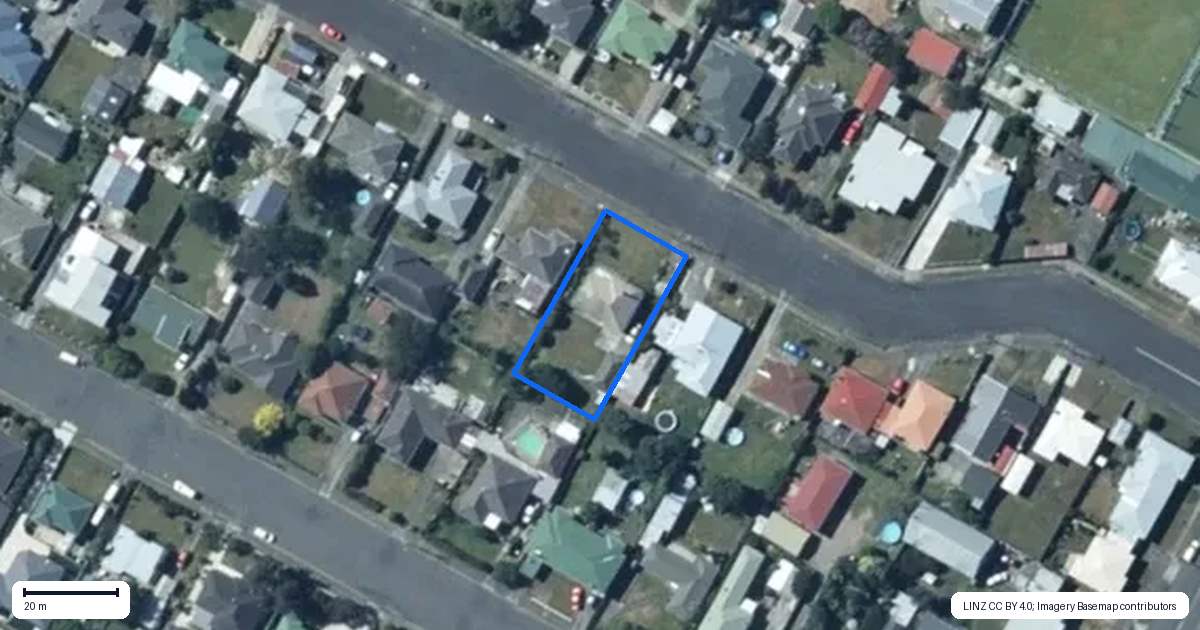 Property context map for 13 Carlisle Street, Levin