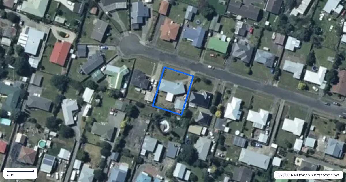 Property context map for 16 Mark Perreau Place, Foxton