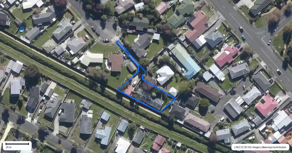 Property context map for 32B Dunk Place, Milson, Palmerston North
