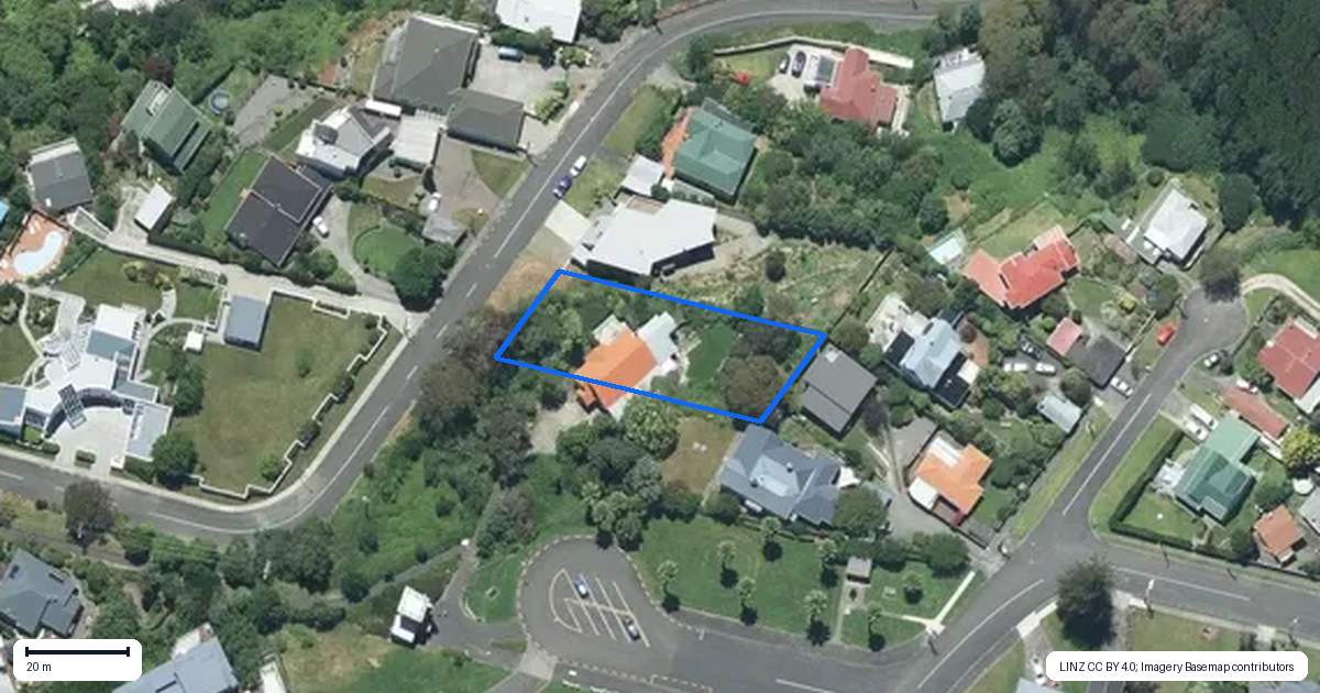 Property context map for 11 Hipango Terrace, Durie Hill, Whanganui