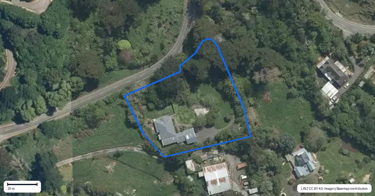 Property context map for 389 Ohariu Valley Road, Ohariu, Wellington