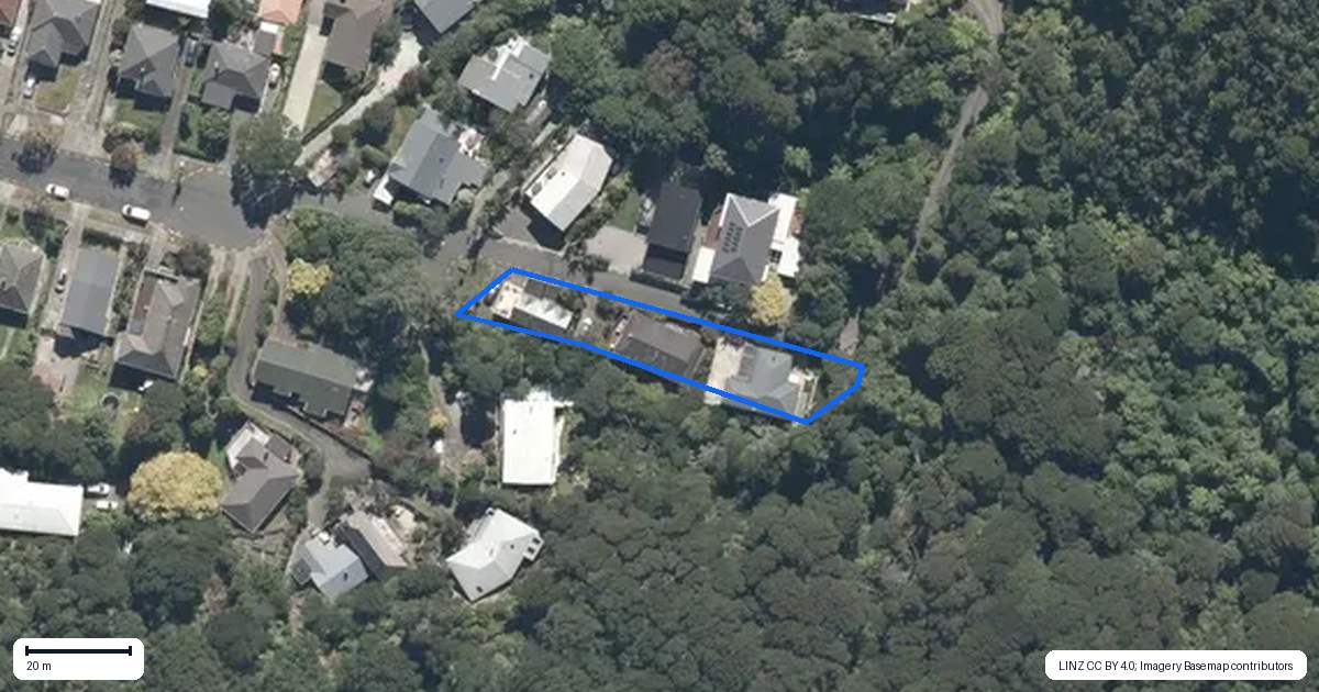 Property context map for 239 Whites Line East, Waiwhetu, Lower Hutt