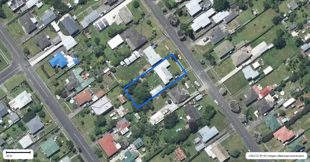 Property context map for 17 Caffray Avenue, Aramoho, Whanganui