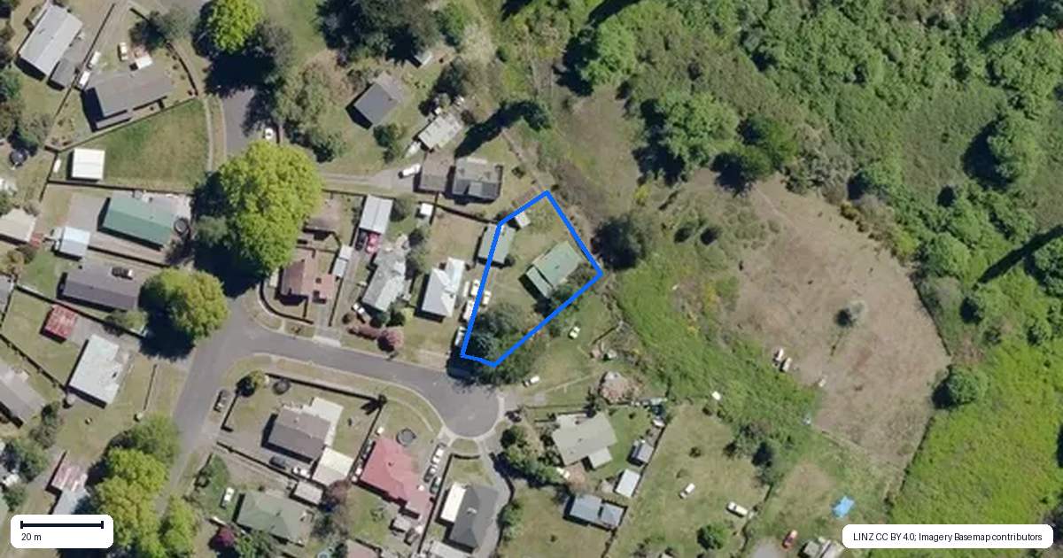 Property context map for 7 Rea Grove, Turangi