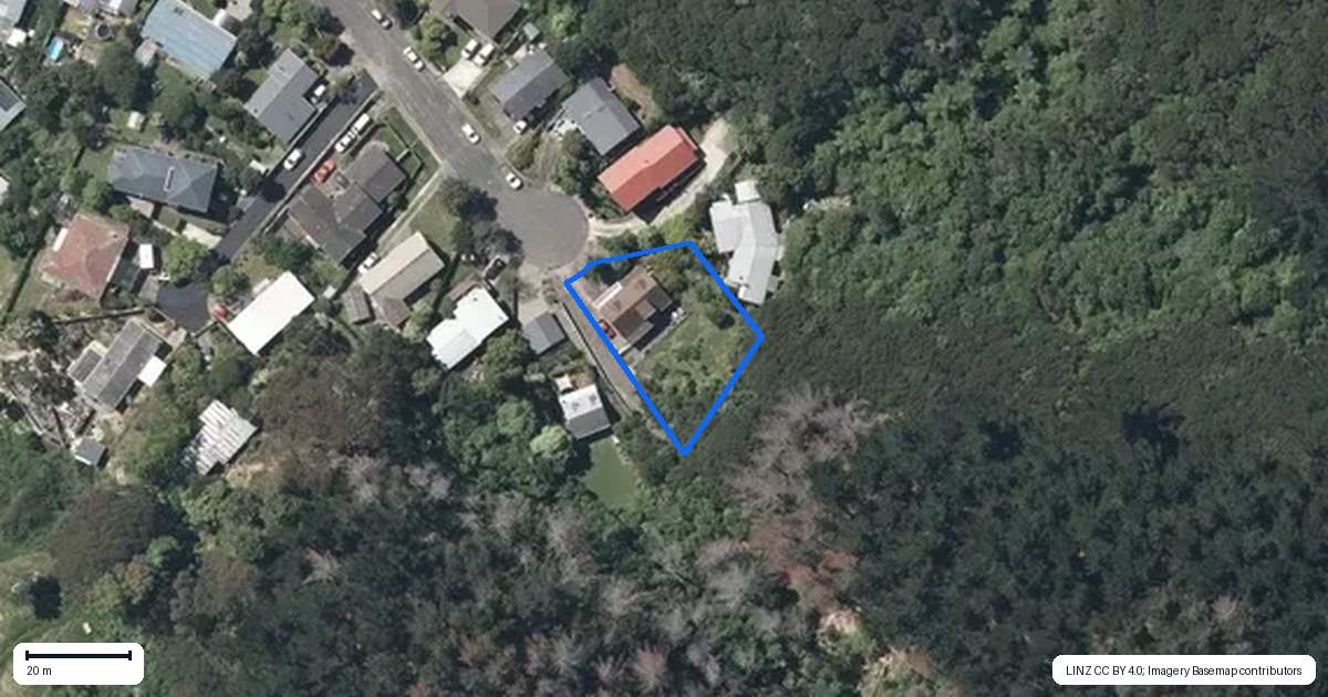 Property context map for 29 Mamaku Street, Paraparaumu