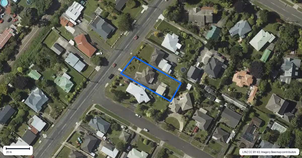Property context map for 196 Cambridge Street, Levin