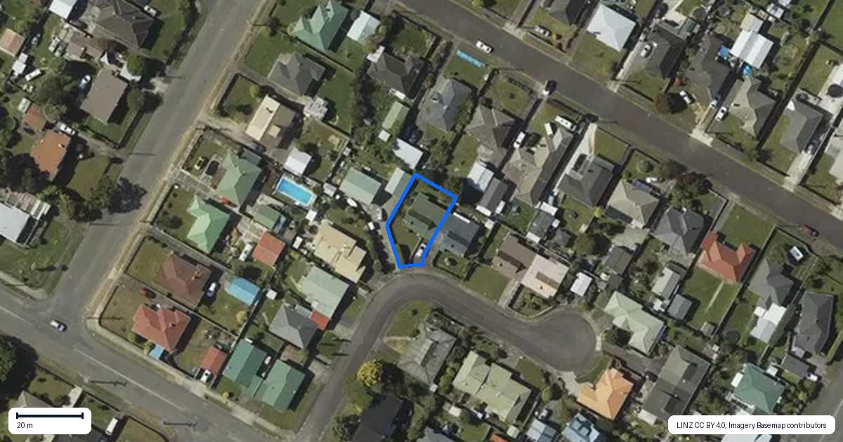 Property context map for 9 Guildford Street, Levin