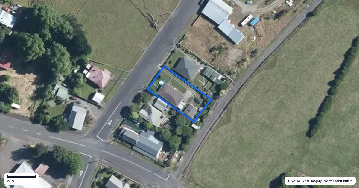 Property context map for 42 Herbert Street, Eketahuna