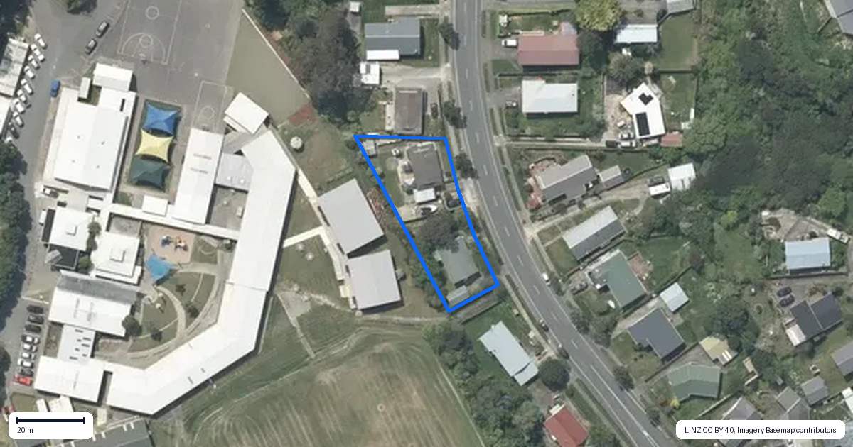 Property context map for 21A Omapere Street, Whitby, Porirua