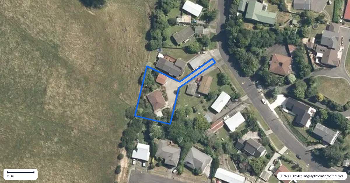 Property context map for 20 Tiritoa Terrace, Feilding