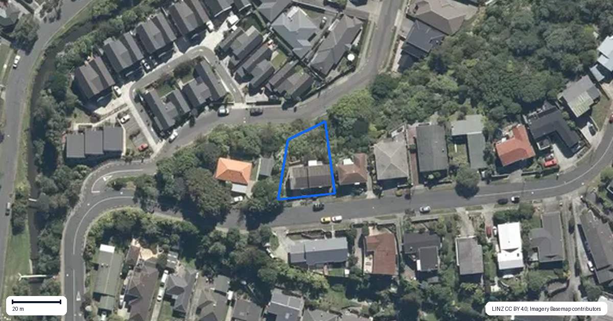 Property context map for 3 Summit Road, Fairfield, Lower Hutt
