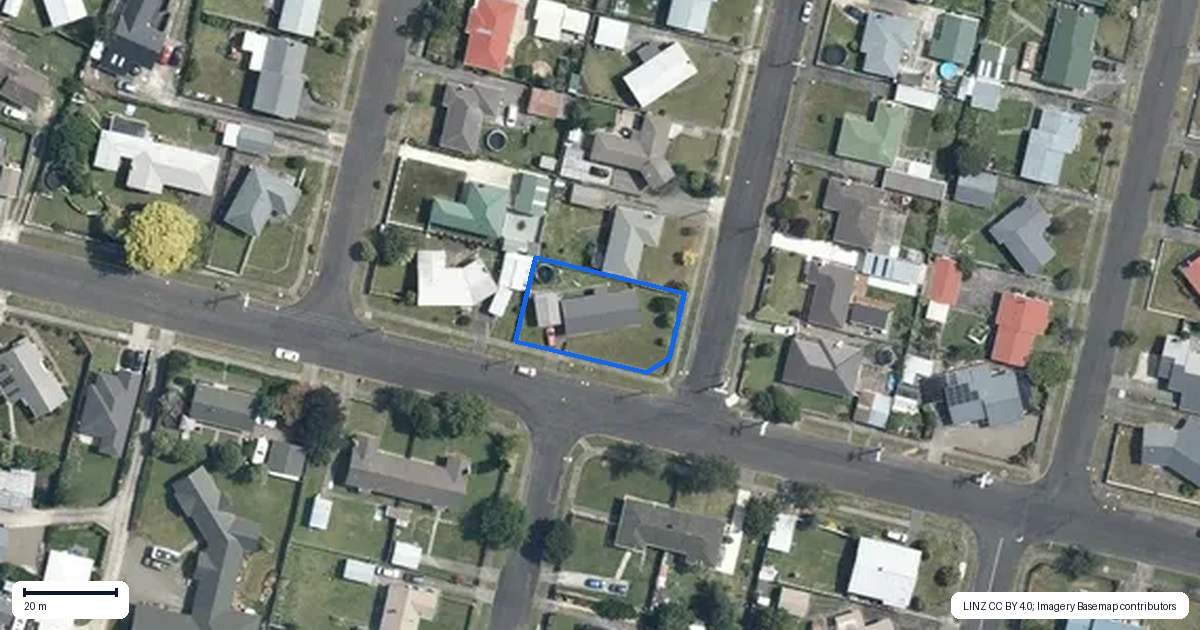 Property context map for 2 Cobham Way, Feilding