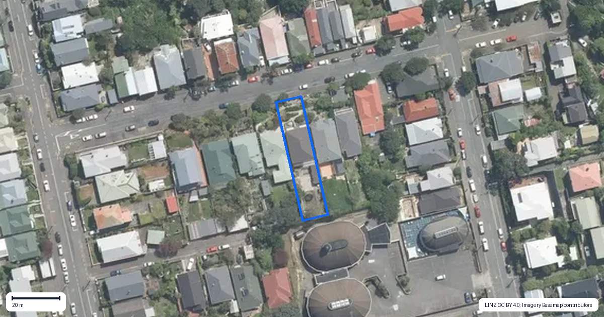 Property context map for 18 Lawrence Street, Newtown, Wellington