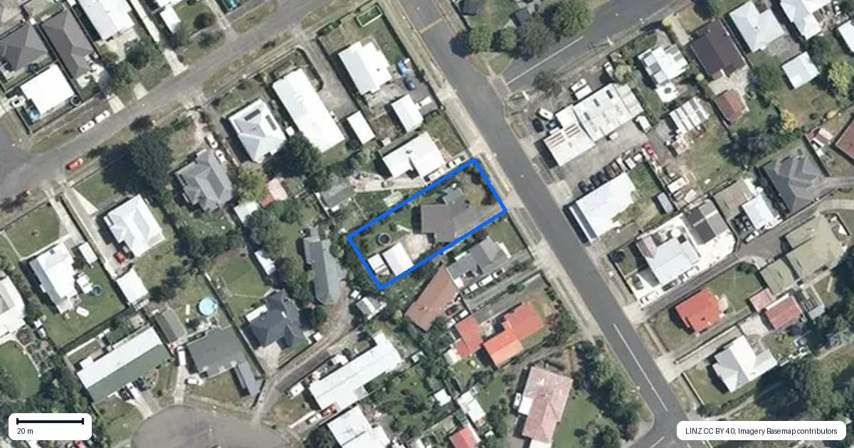 Property context map for 102 Denbigh Street, Feilding