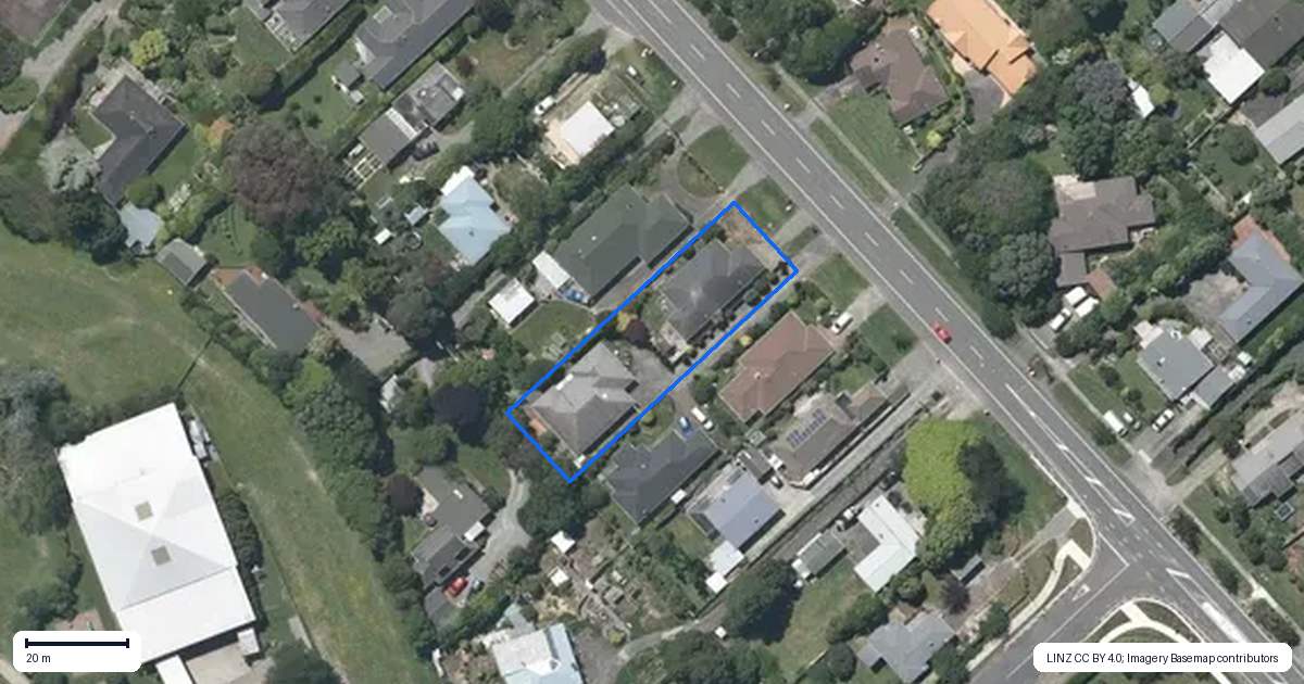 Property context map for 272 Te Moana Road, Waikanae