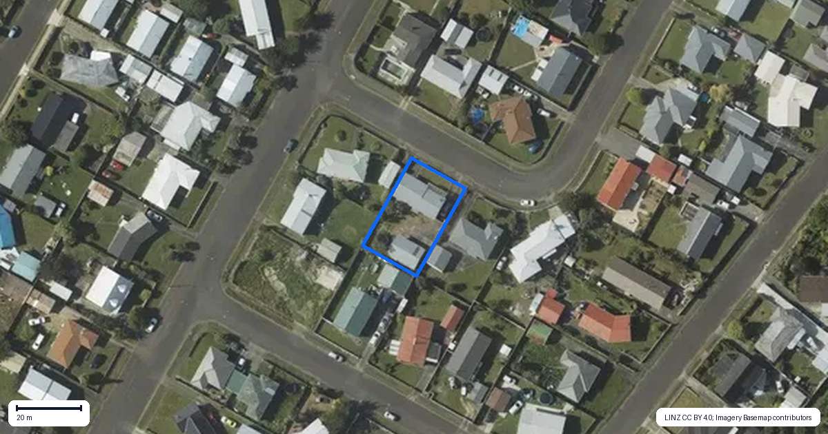 Property context map for 4 Heather Street, Levin