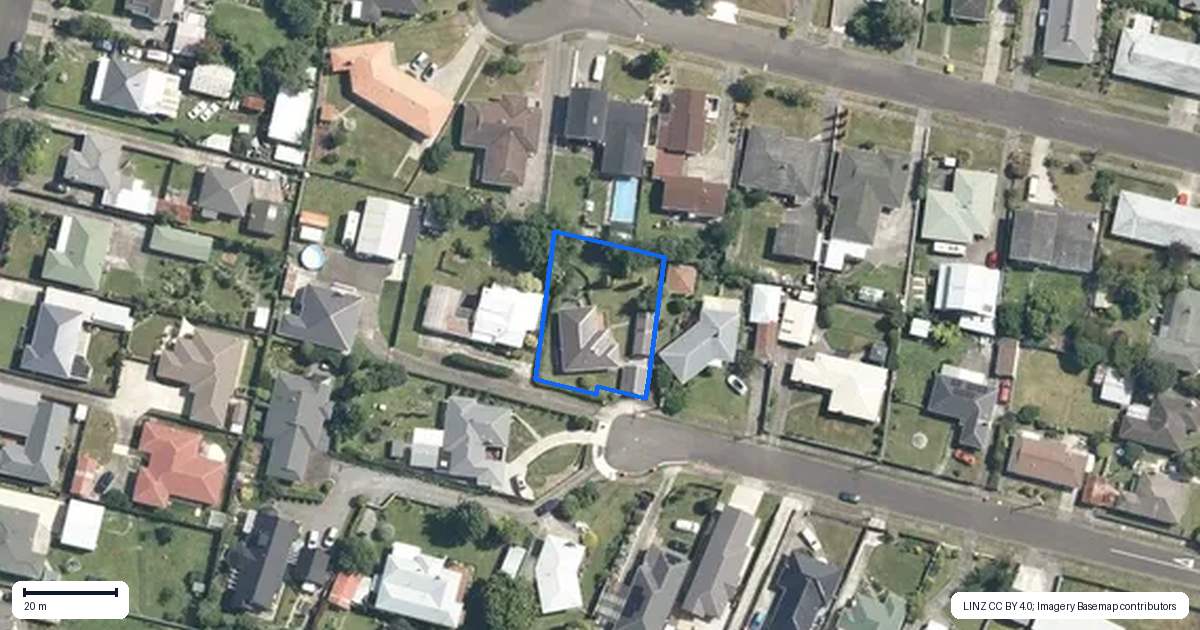 Property context map for 10 Coronation Street, Feilding