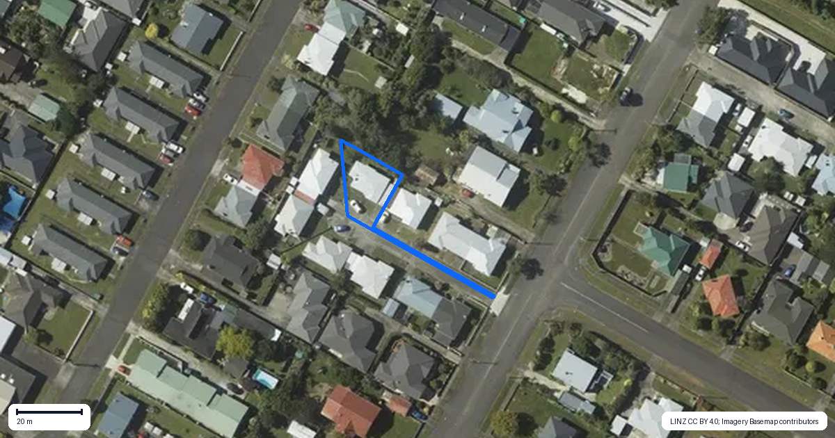 Property context map for 7 Eton Place, Levin