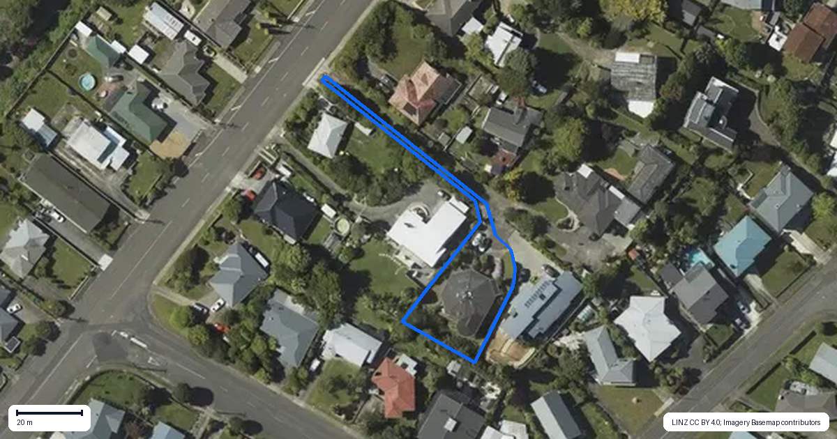 Property context map for 220A Cambridge Street, Levin