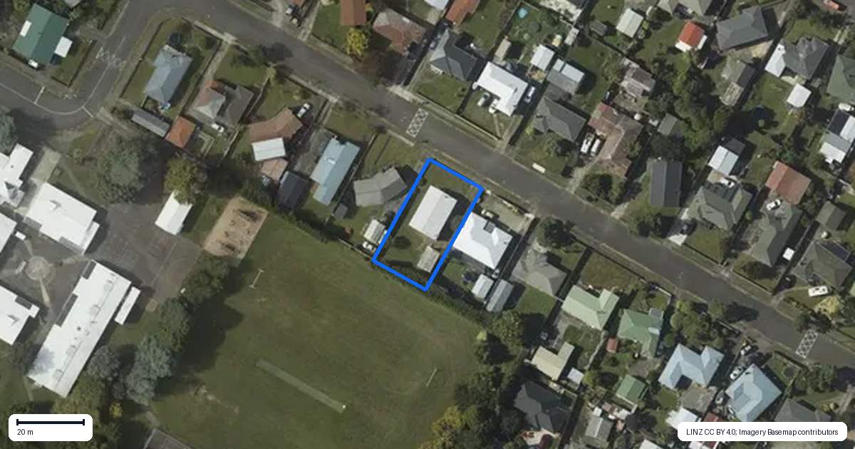 Property context map for 12 Stirling Street, Levin