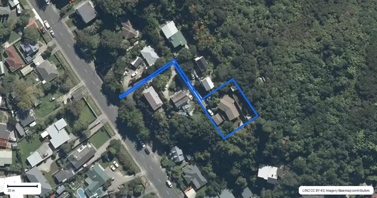 Property context map for 15C Glen Road, Stokes Valley, Lower Hutt