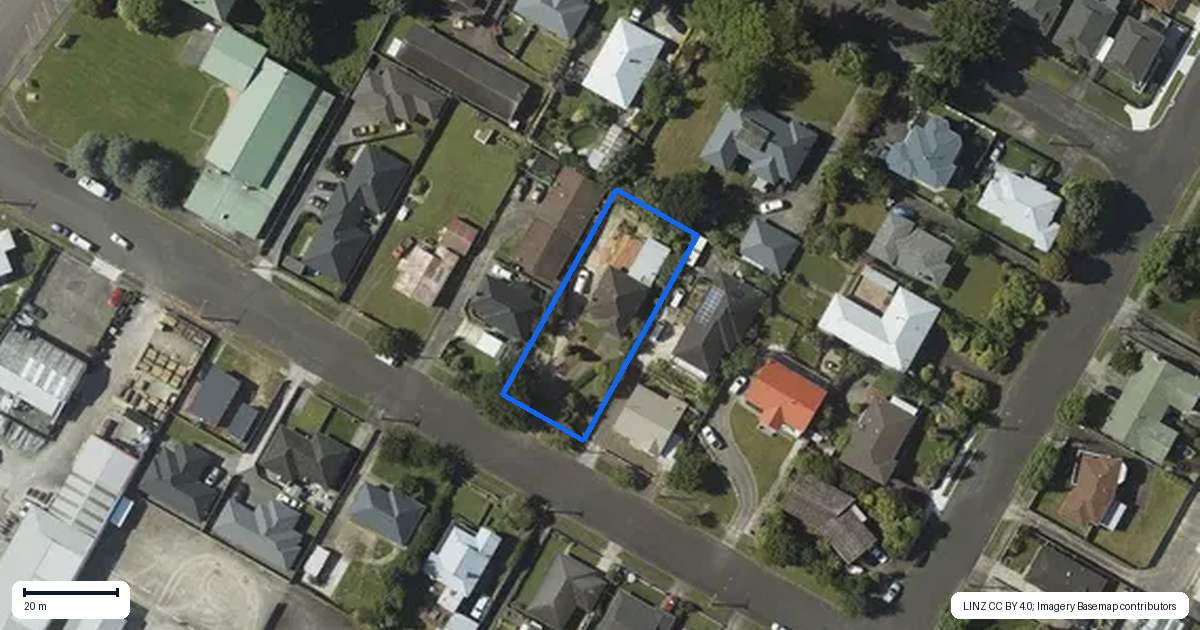 Property context map for 11 Manchester Street, Levin