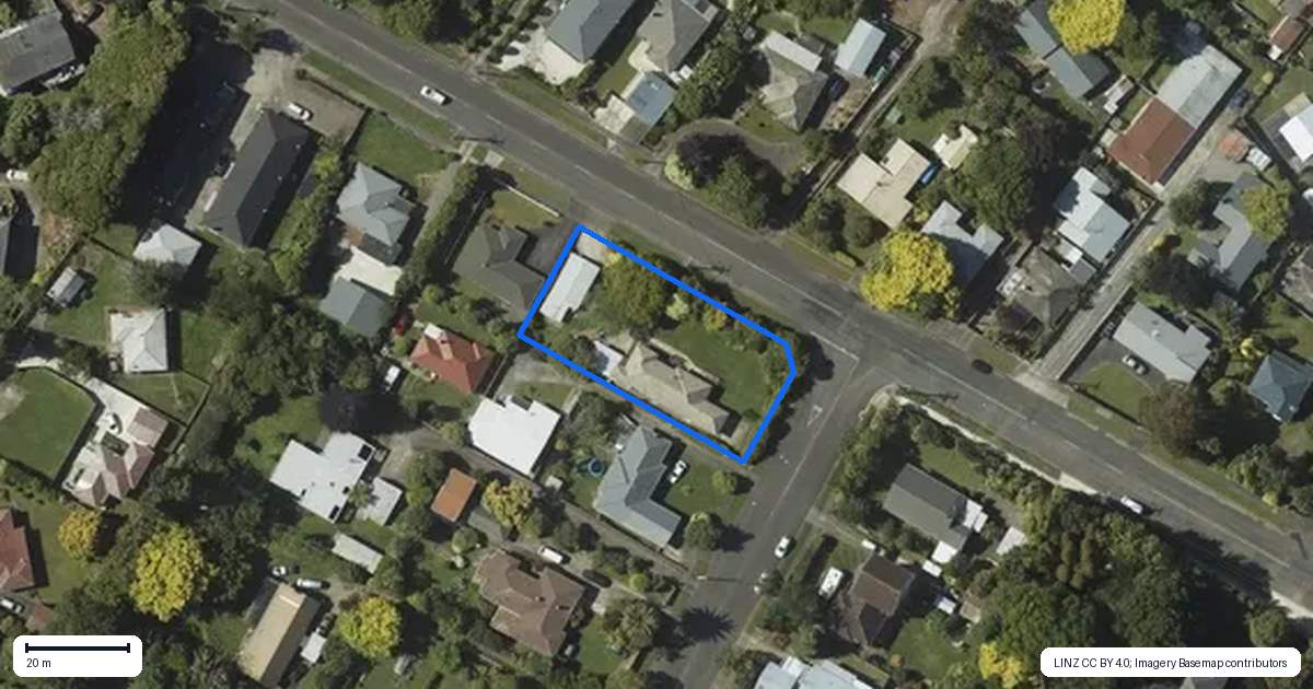 Property context map for 30 MacArthur Street, Levin