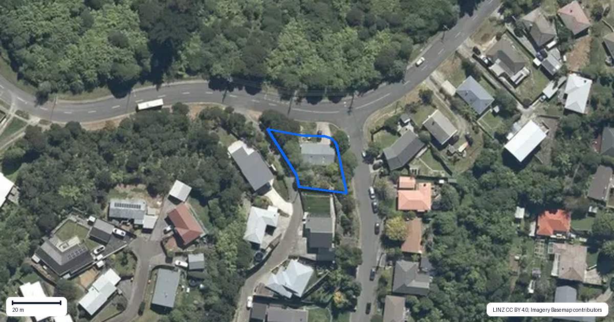 Property context map for 73 Logie Street, Stokes Valley, Lower Hutt