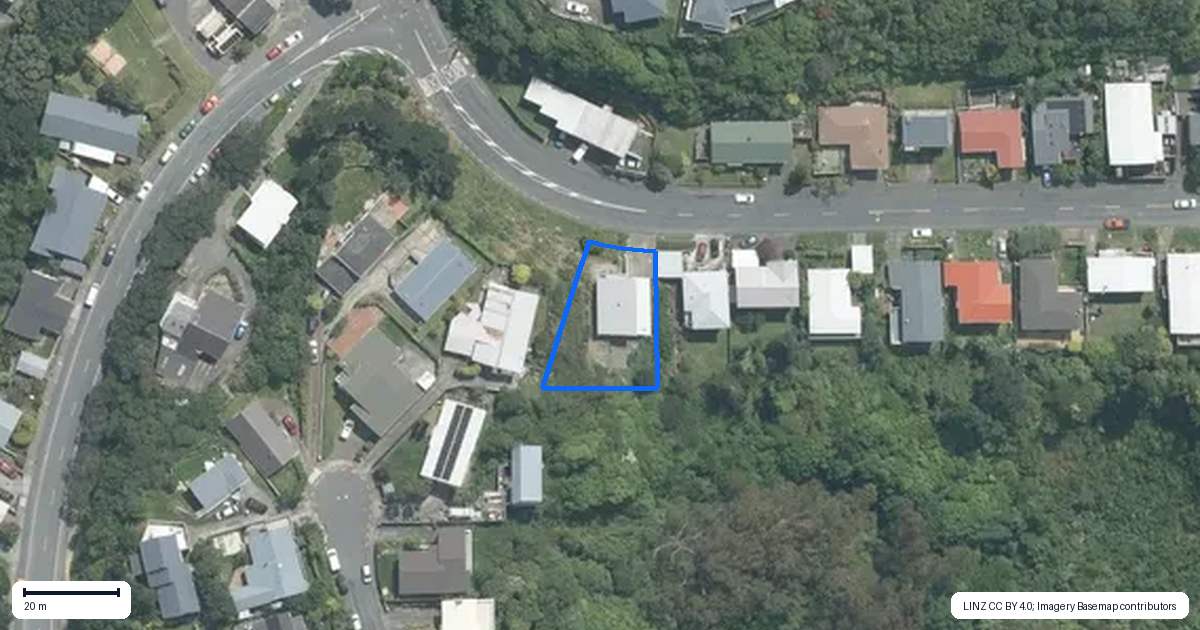 Property context map for 8 Halifax Street, Kingston, Wellington