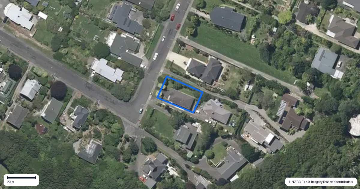 Property context map for 7A Tui Crescent, Waikanae