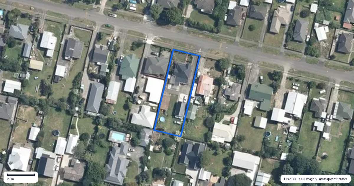 Property context map for 11 Poole Street, Feilding