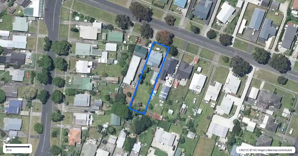 Property context map for 30 Hakeke Street, Whanganui East, Whanganui
