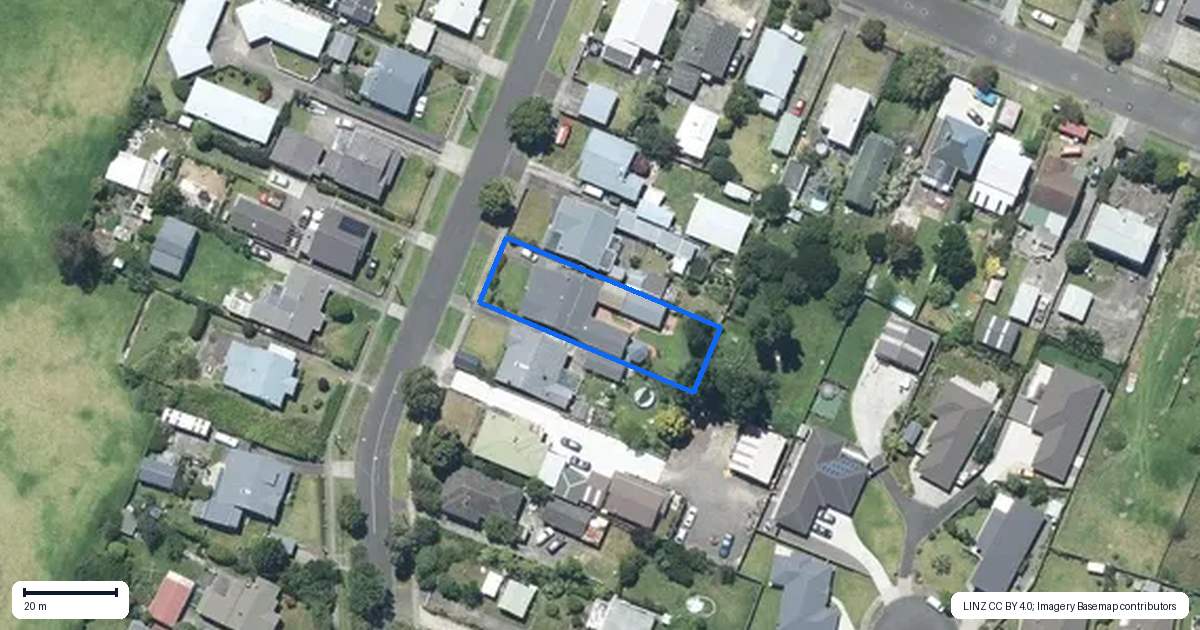 Property context map for 30 Moore Avenue, Tawhero, Whanganui