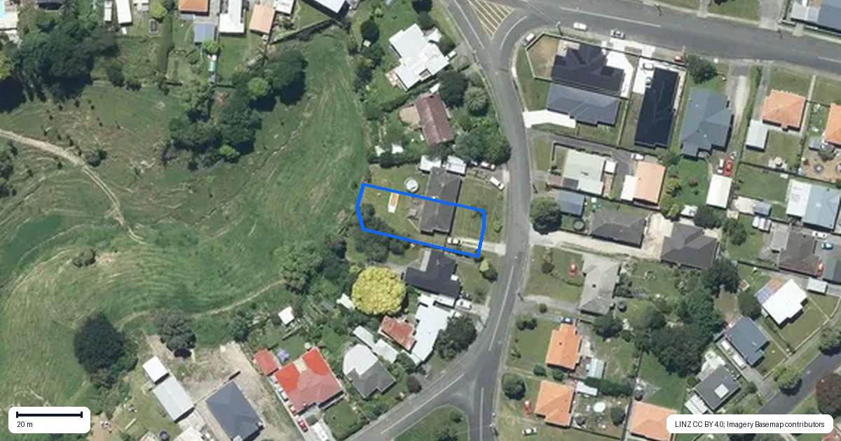 Property context map for 6 Hutchison Crescent, Durie Hill, Whanganui