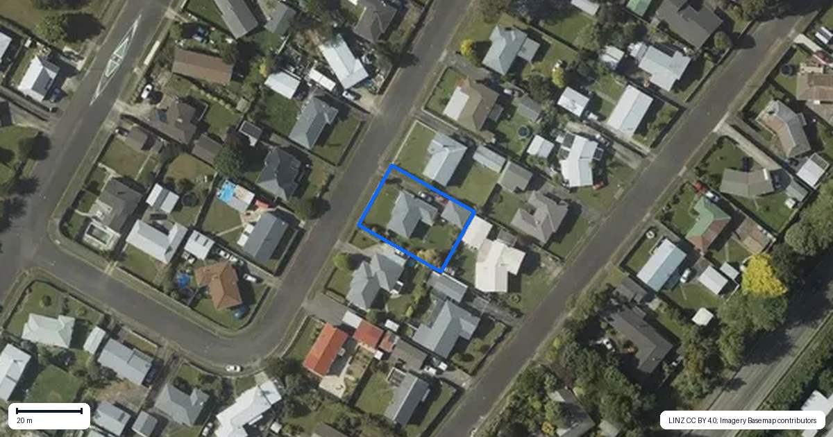 Property context map for 14 Heather Street, Levin