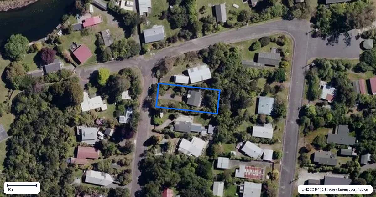 Property context map for 32 Huriwaka Street, Kuratau, Turangi