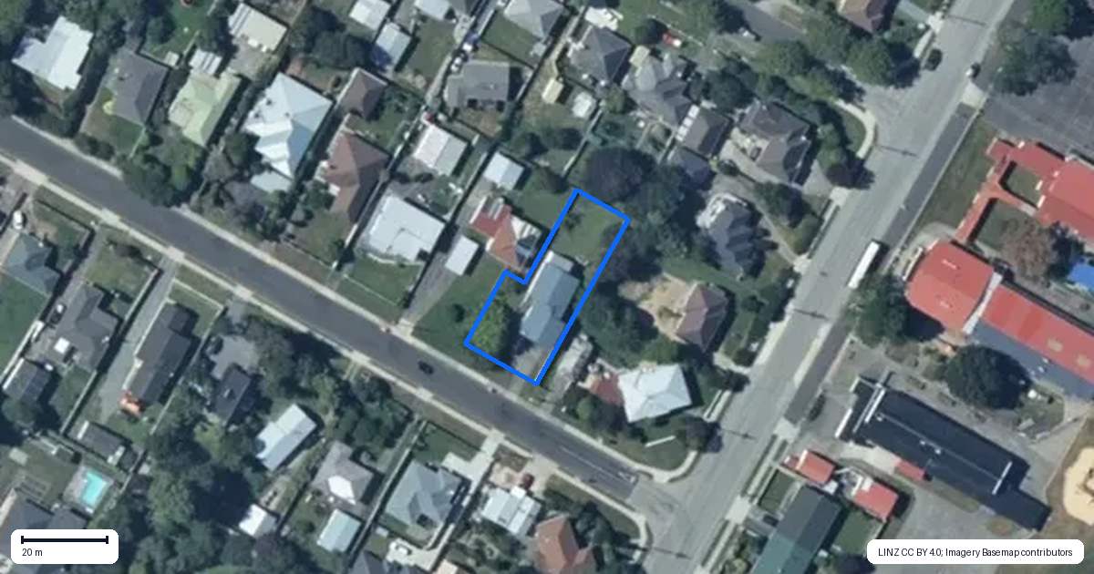 Property context map for 4 Graham Street, Levin
