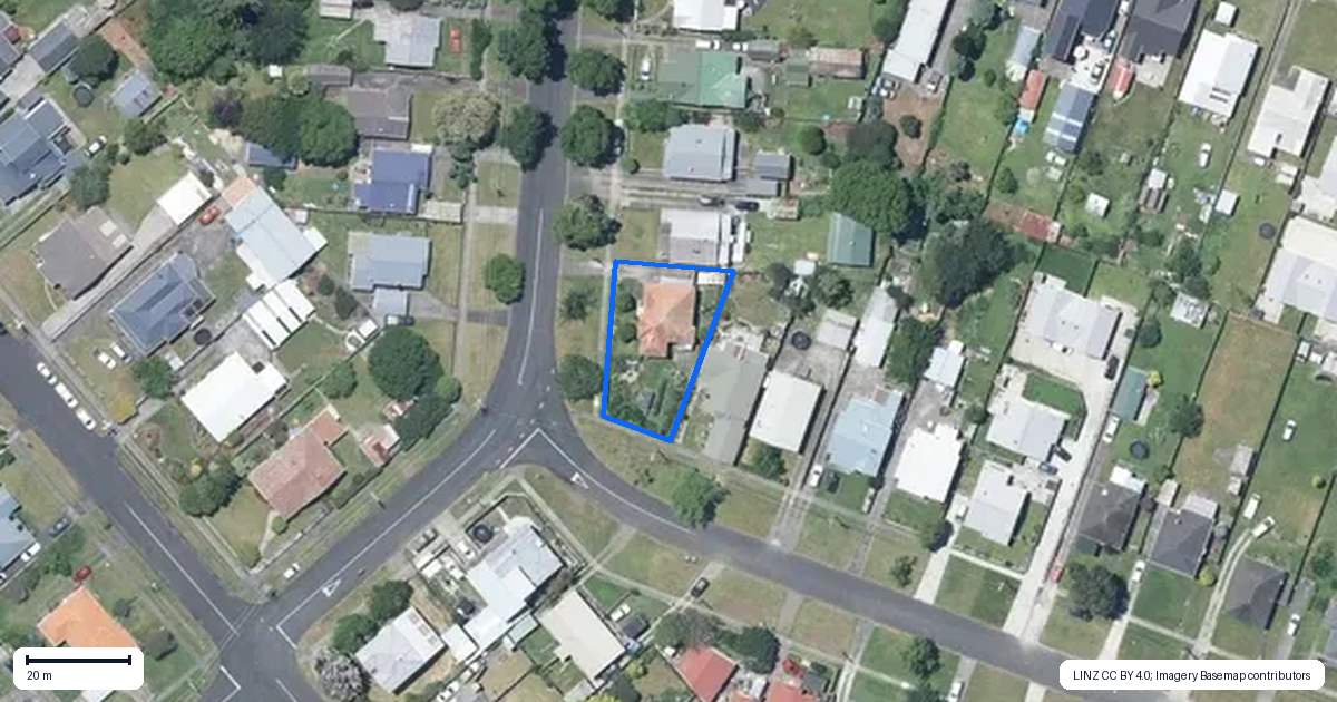 Property context map for 2 Poutini Street, Whanganui East, Whanganui