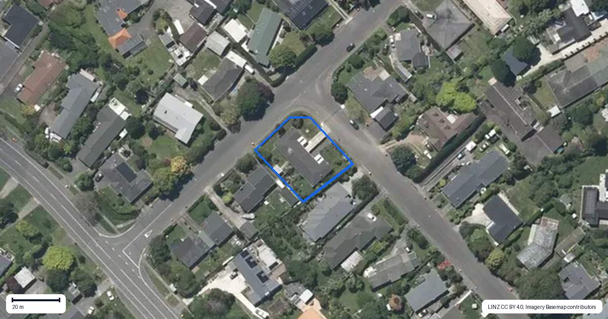 Property context map for 2 Rawene Street, Waikanae