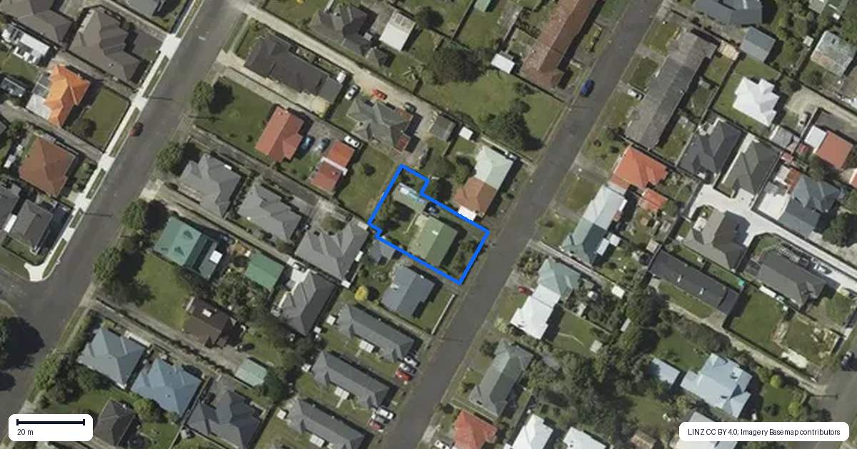 Property context map for 35 Rugby Street, Levin