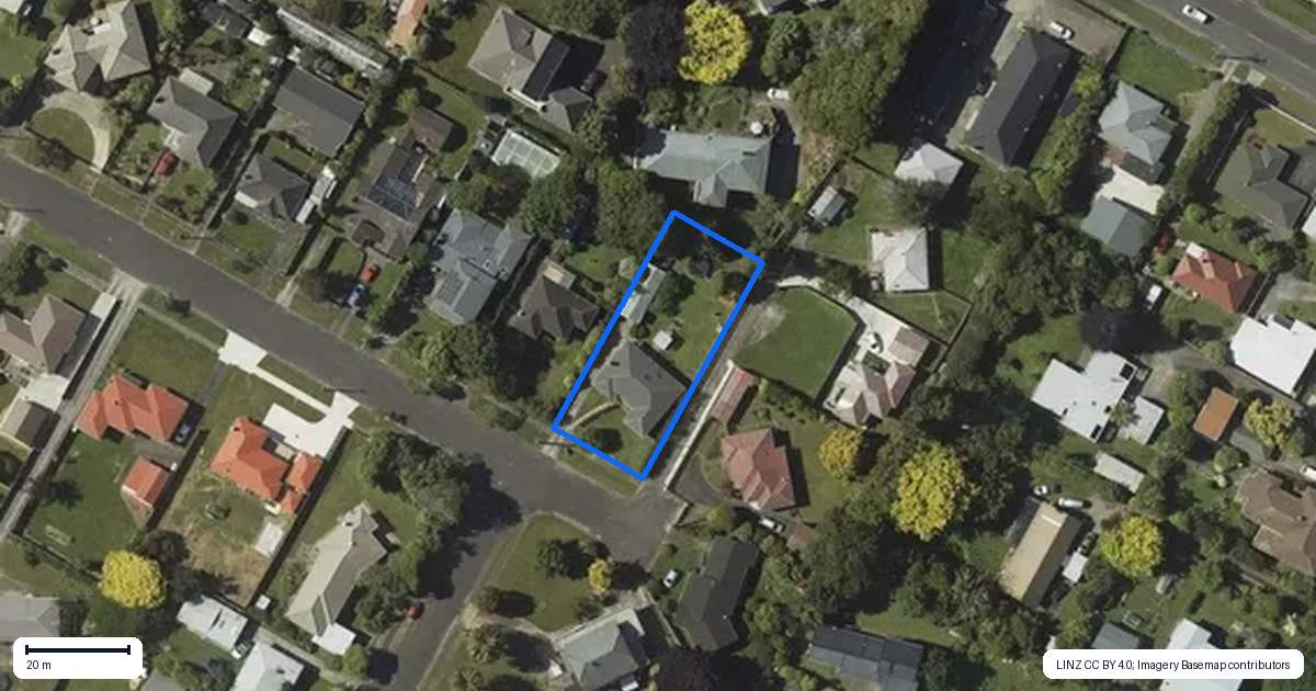 Property context map for 17 Hobson Street, Levin