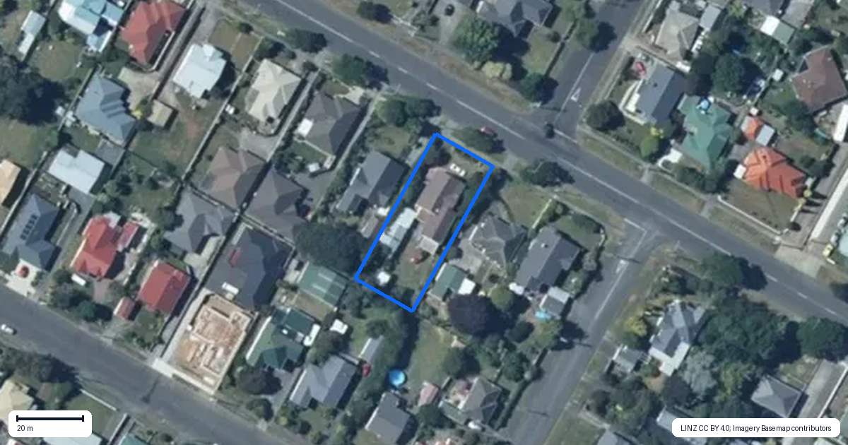 Property context map for 87 Queen Street West, Levin