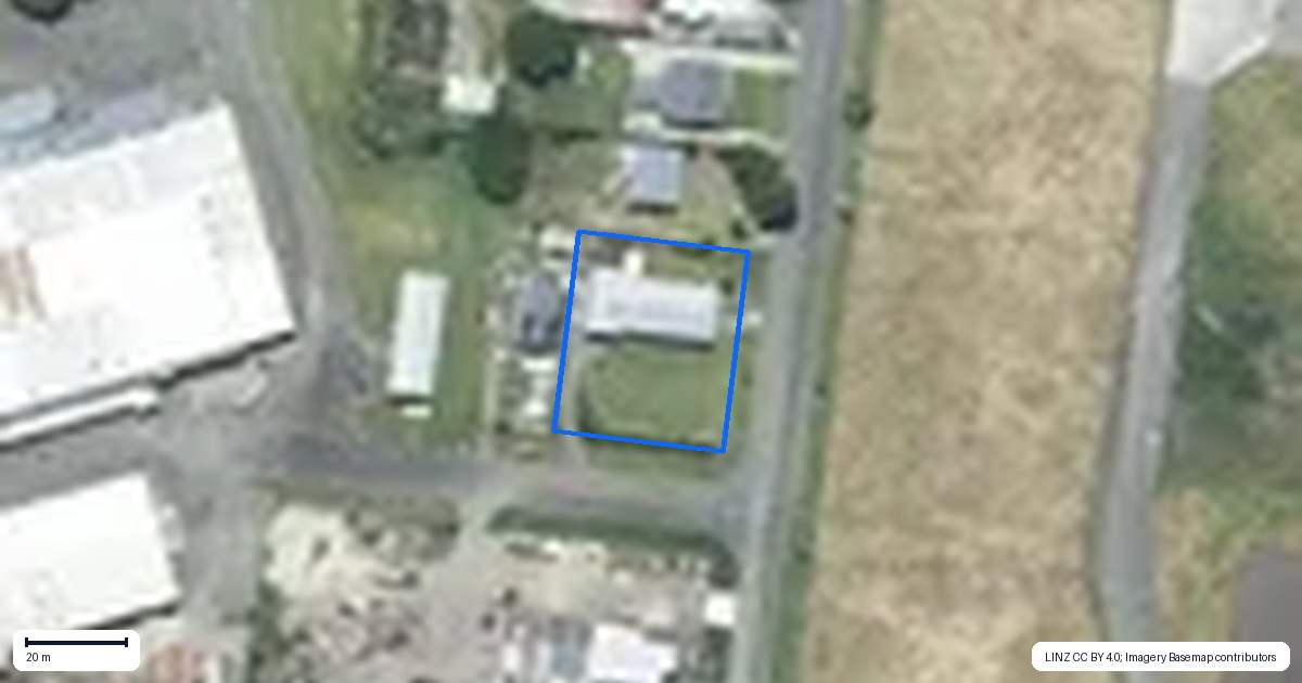 Property context map for 18 Beach Road, Castlecliff, Whanganui