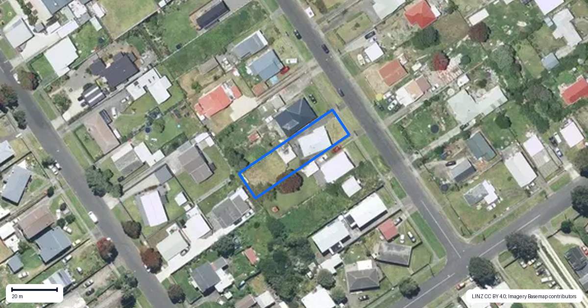 Property context map for 13 Matai Street, Castlecliff, Whanganui
