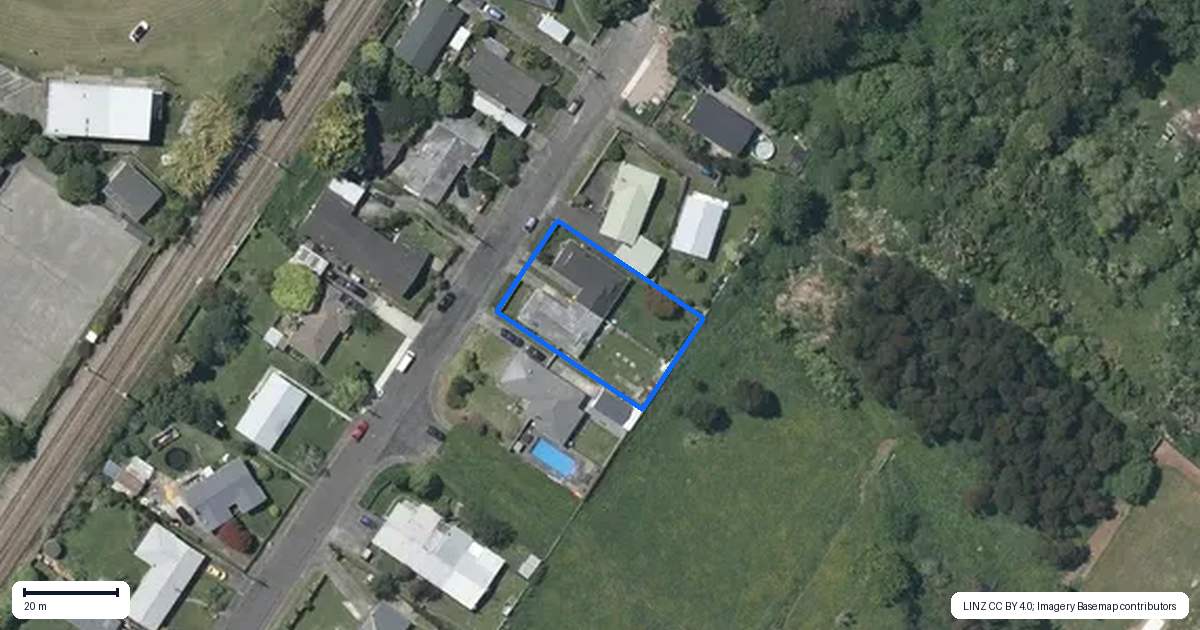 Property context map for 22 Buckley Grove, Paraparaumu