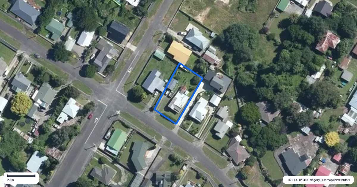 Property context map for 30 Tui Street, Pahiatua